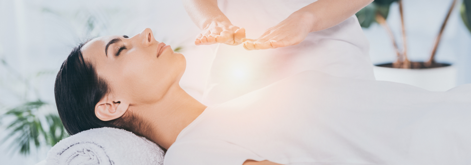 Mulher a receber reiki